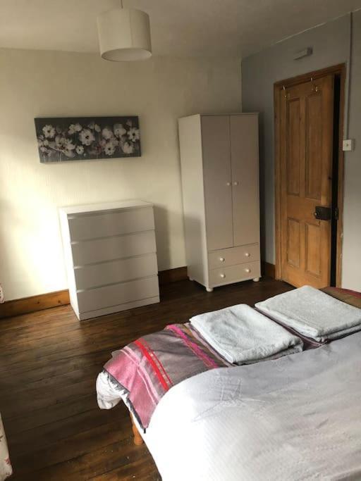 Kylie'S Corner-In The Heart Of Llanberis Villa Exterior photo